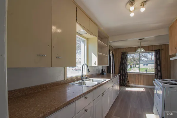 $224,900 | 112 Northwest 8th Street, Ontario, OR 97914