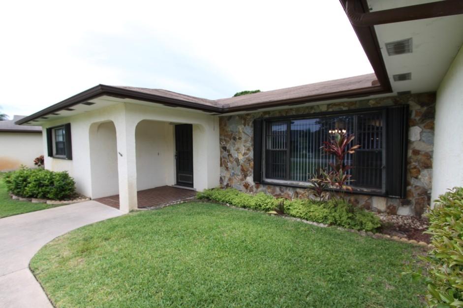 2142 Southeast Dolphin Road Port St. Lucie, FL 34952 - Photo 3 of 30 IMG_2315