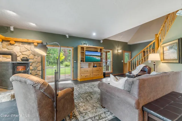 $2,899,000 | 778 B Street, Sandpoint, ID 83864