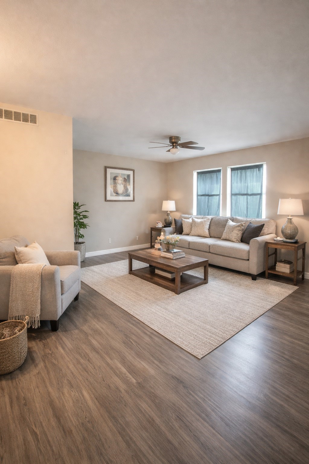 817 Church Street Crosby, TX 77532 - Photo 6 of 8 a living room with furniture and a couch