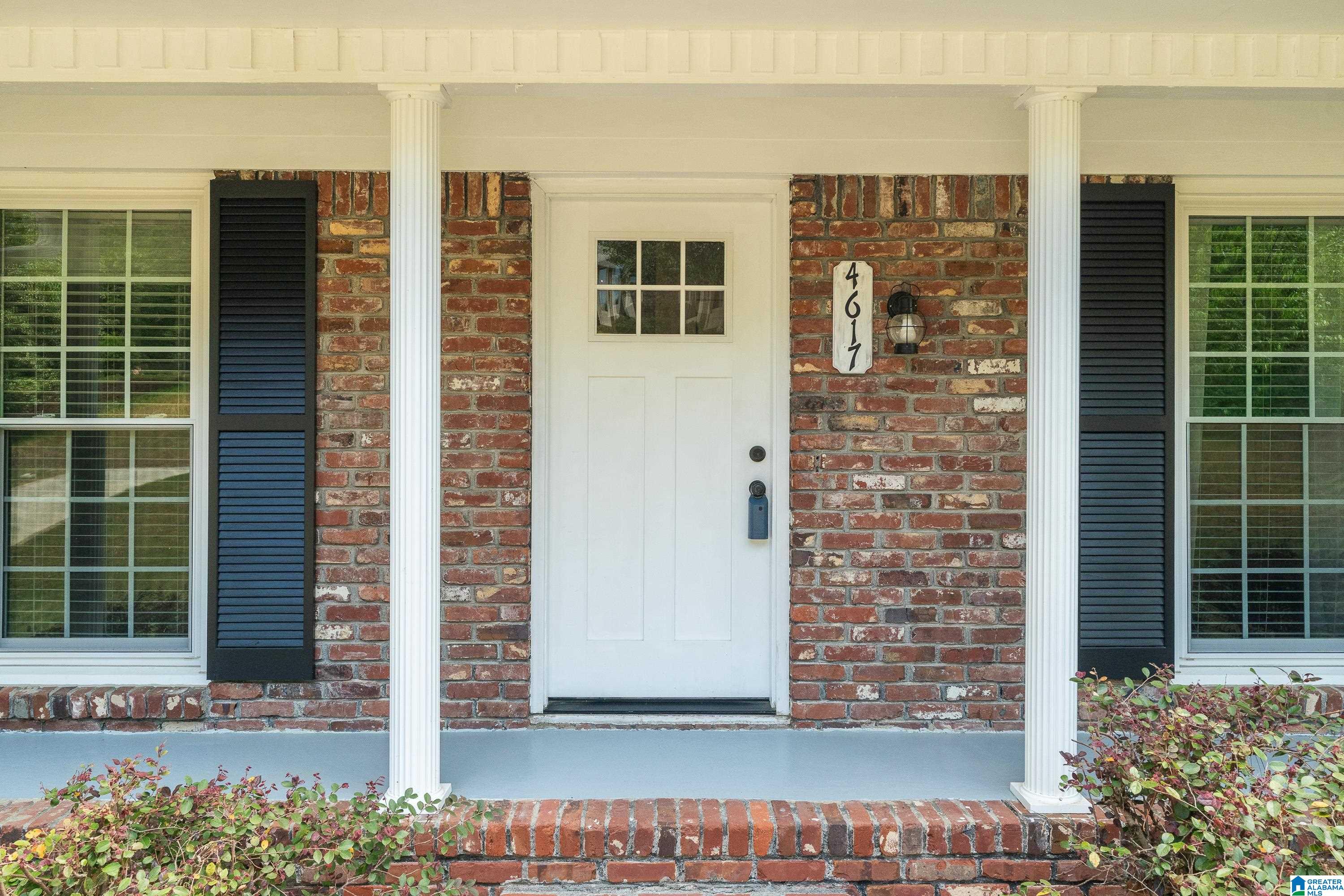 4617 Tecumseh Lane Pelham, AL 35124 - Photo 3 of 45