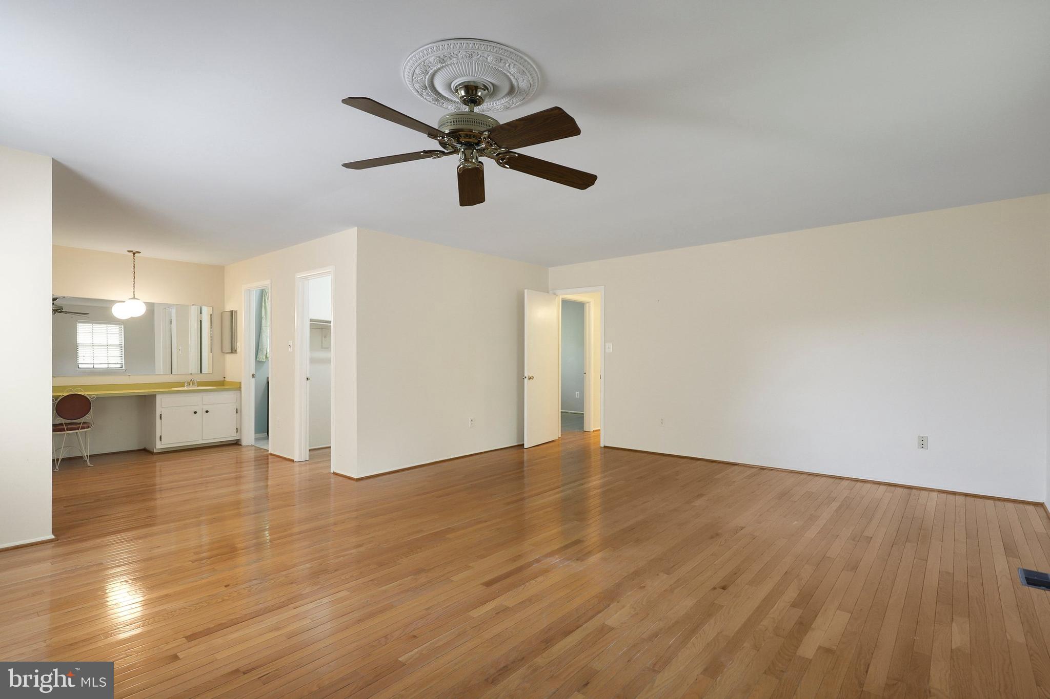 9501 Scorpio Lane Burke, VA 22015 - Photo 16 of 42