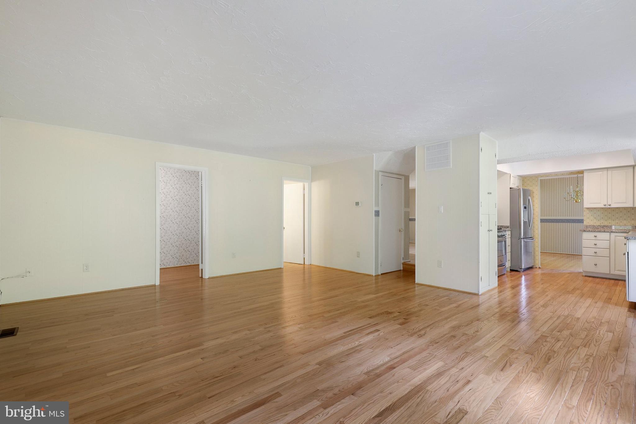 9501 Scorpio Lane Burke, VA 22015 - Photo 6 of 42