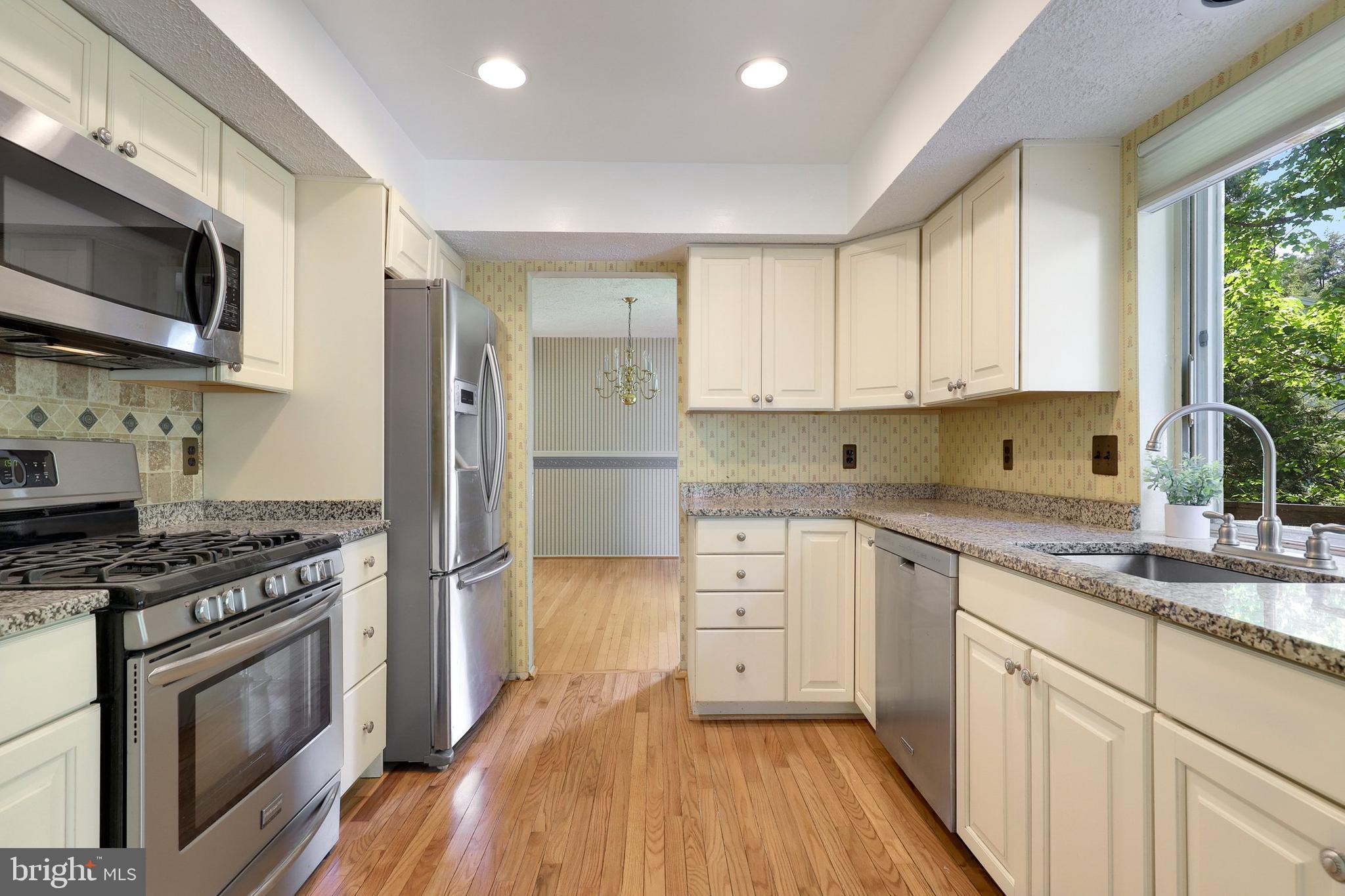 9501 Scorpio Lane Burke, VA 22015 - Photo 9 of 42