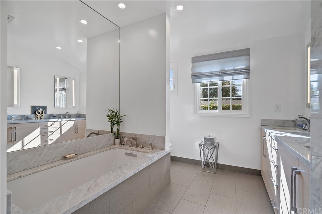 518 Amherst Drive Burbank, CA 91504 - Photo 28 of 52