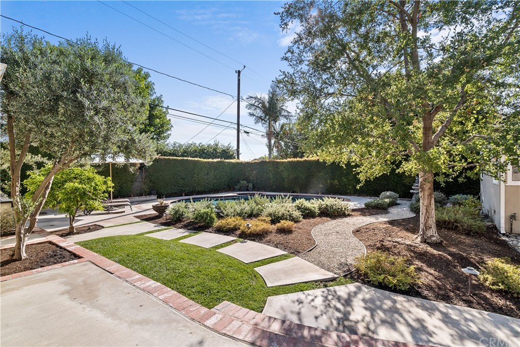 518 Amherst Drive Burbank, CA 91504 - Photo 48 of 52