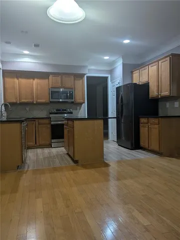 $3,000 | 815 Earlham Drive, Suwanee, GA 30024