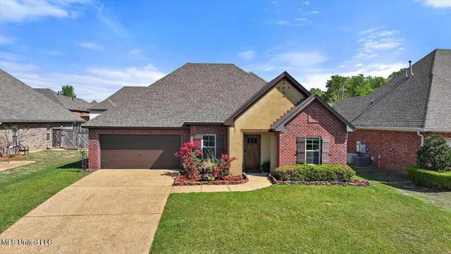 $299,900 | 1004 Abundance Place, Flowood, MS 39232
