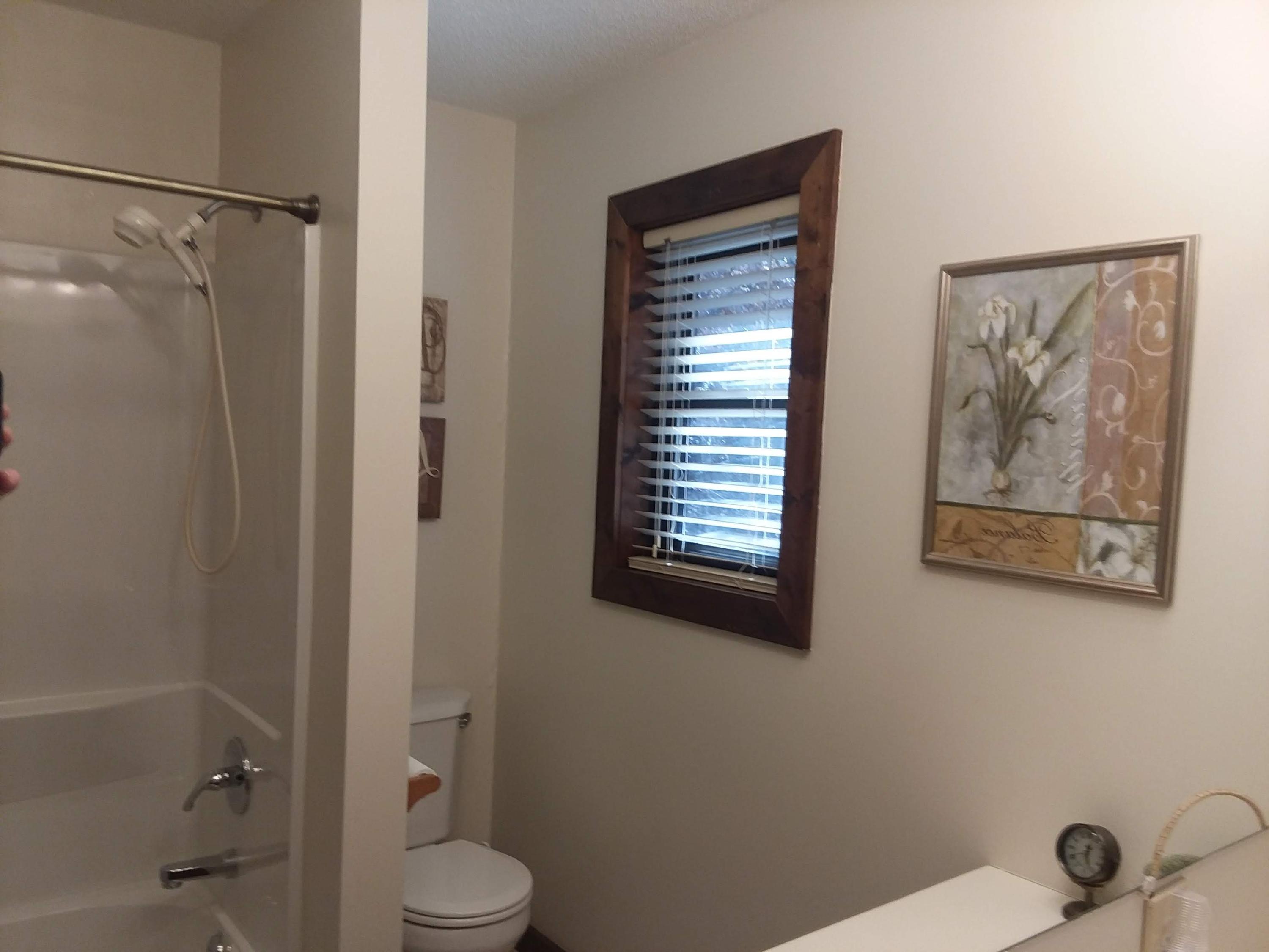 99 Chestnut Hill Road Oak Ridge, TN 37830 - Photo 16 of 27 Full Bathroom