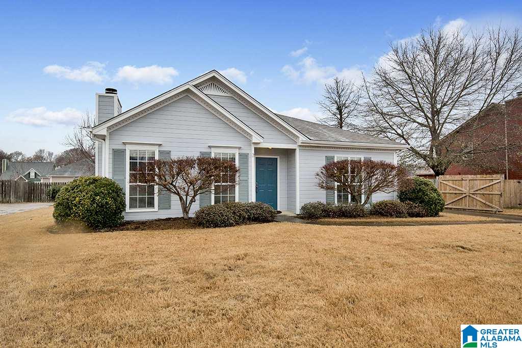190 Stonebridge Circle Pelham, AL 35124 - Photo 2 of 17