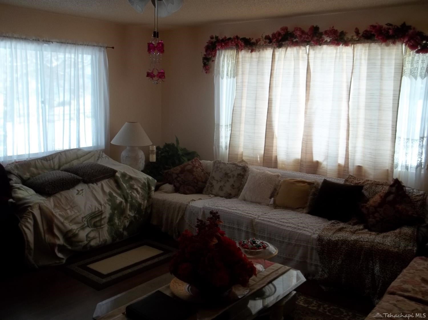 20554 Highline Road Tehachapi, CA 93561 - Photo 11 of 34 Gallery Image 11