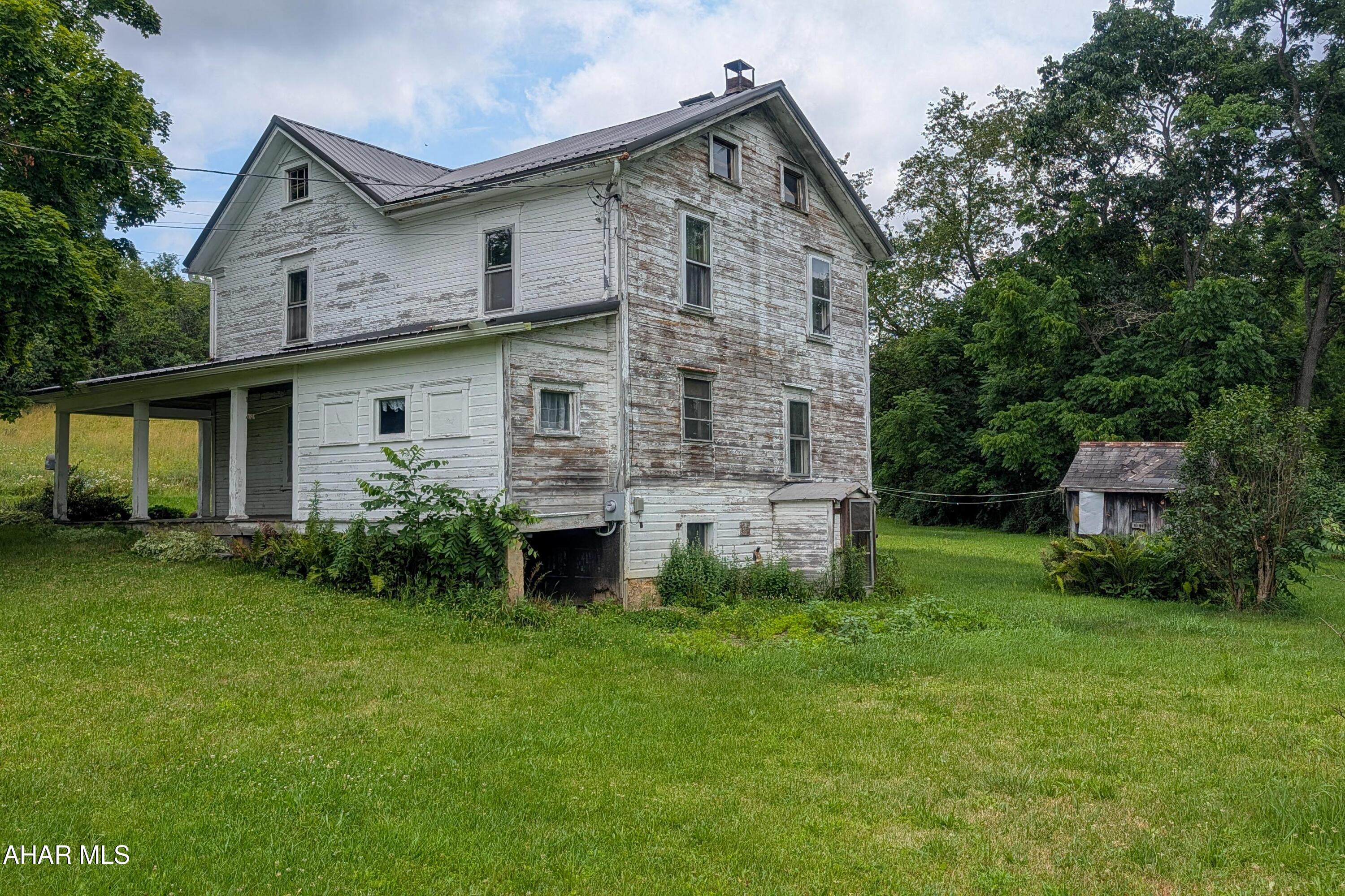 595 Adams Run Road Bedford, PA 15522 - Photo 3 of 39