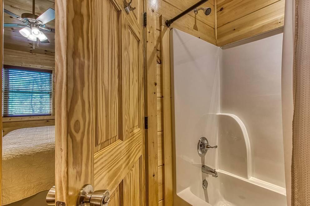 809 String Run Way Pigeon Forge, TN 37863 - Photo 37 of 54 19918