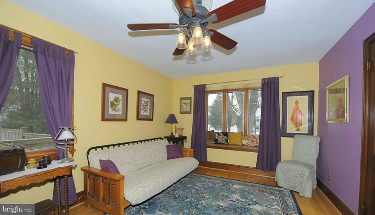 305 Indian Spring Drive Silver Spring, MD 20901 - Photo 8 of 15 Bedroom (Master)