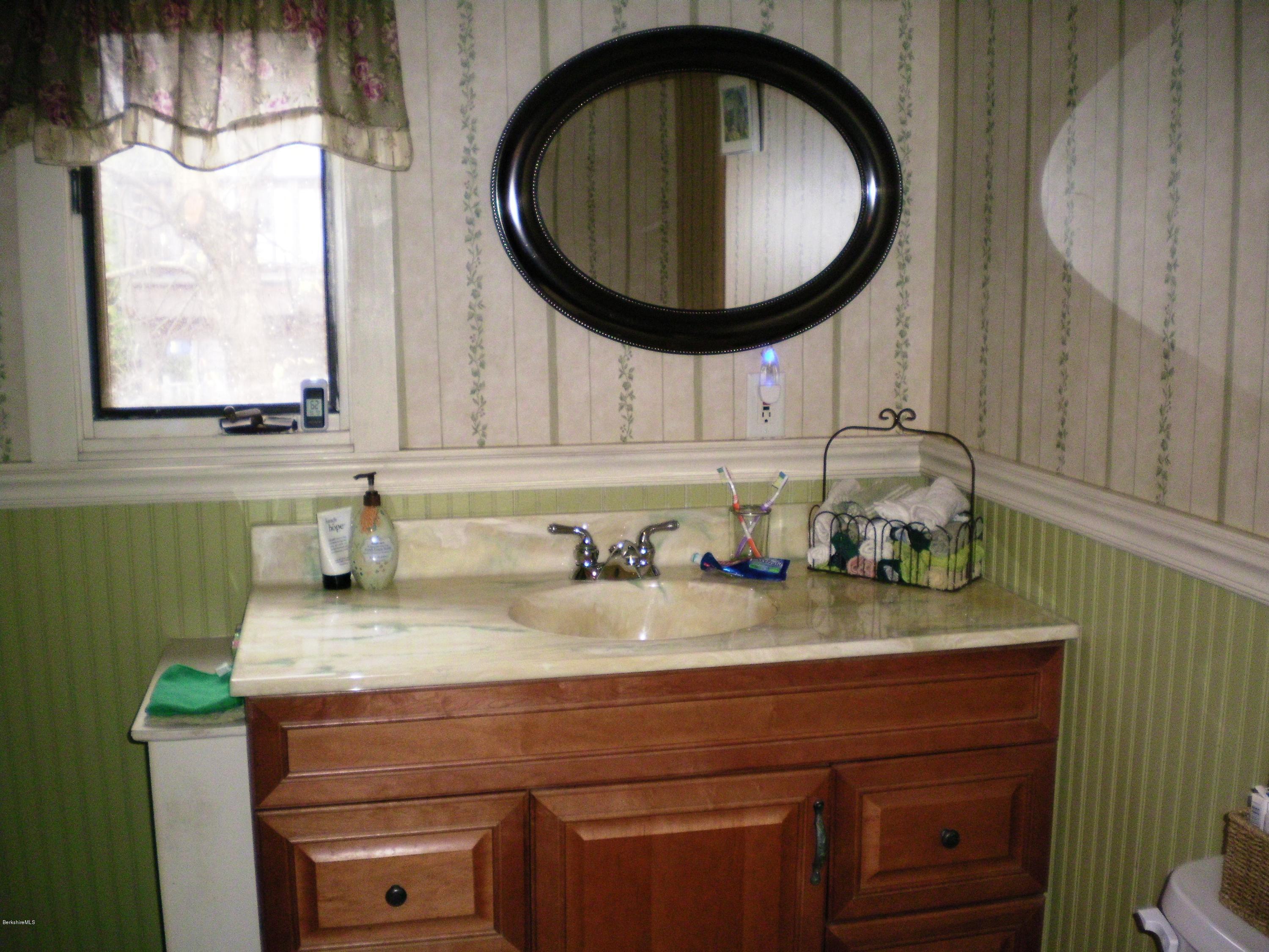 110 Shore Road Hinsdale, MA 01235 - Photo 19 of 25 Full Bathroom