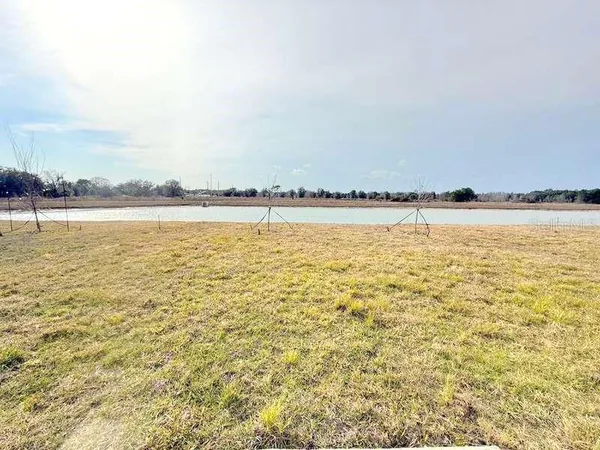 $2,600 | 11530 Brae Way, San Antonio, FL 33576