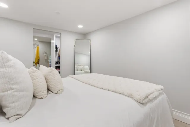 a bed room with a bed