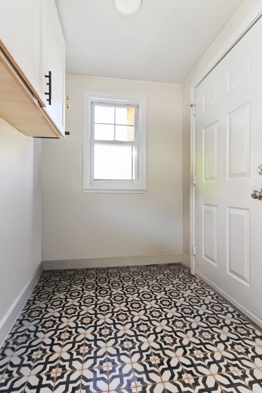 14 Bay Road Revere, MA 02151 - Photo 10 of 38