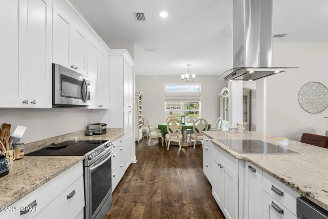 $598,000 | 1107 College Boulevard North, Lynn Haven, FL 32444