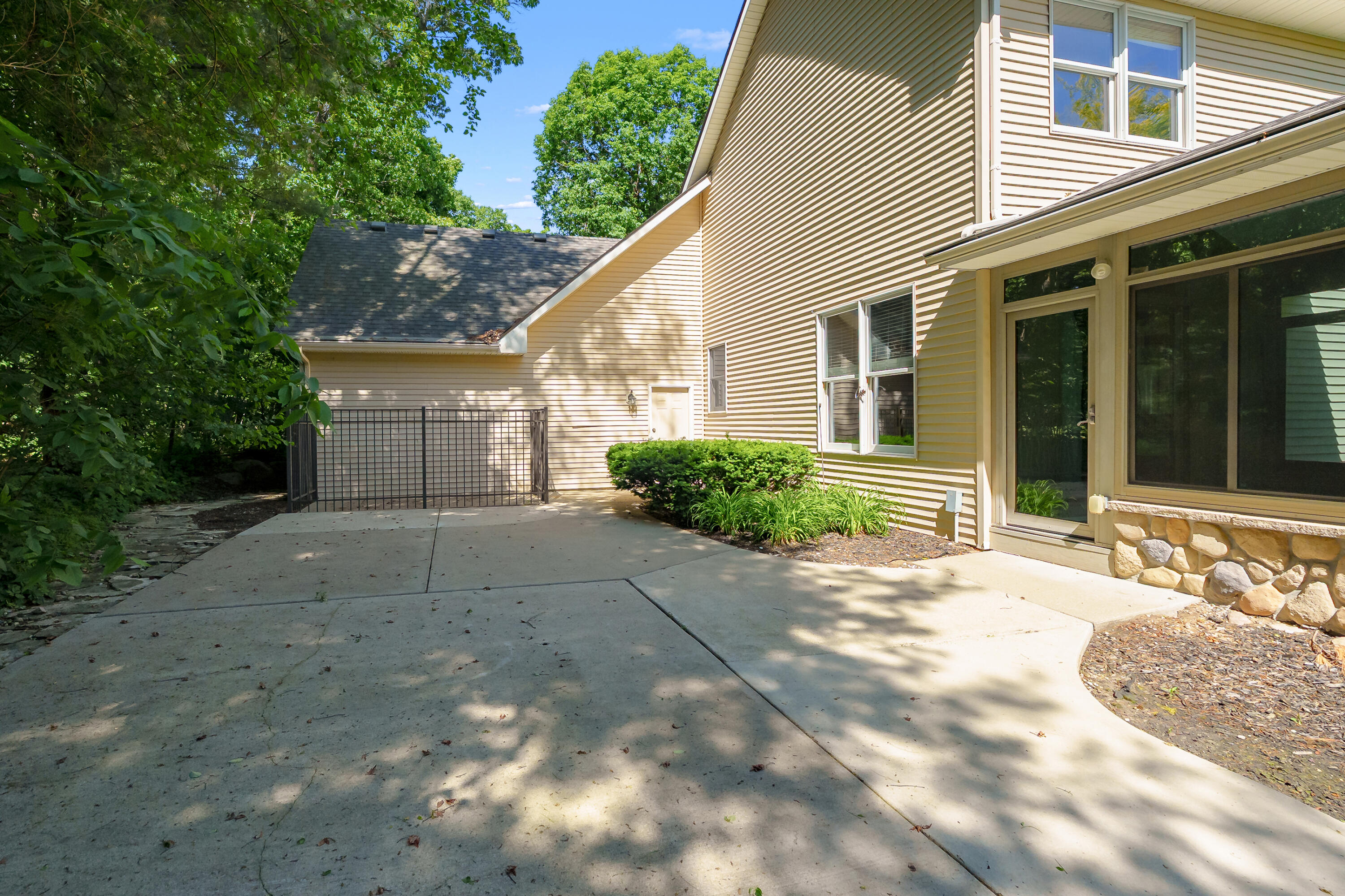 8149 Barony Point Mattawan, MI 49071 - Photo 70 of 72 Barony Point 8149 Mattawan 49071 - Resho