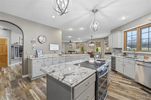 $900,000 | 3045 Cedar Falls Road, Bonne Terre, MO 63628