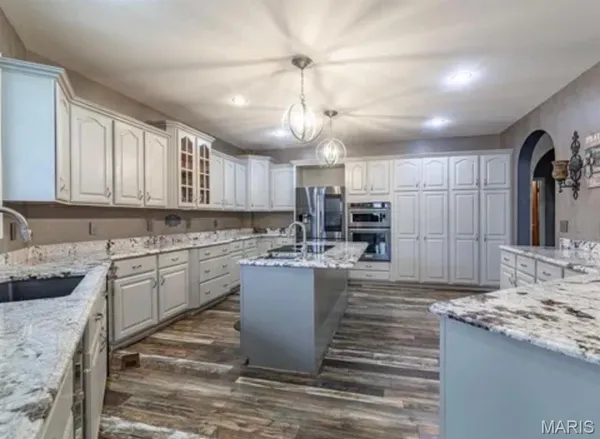 $900,000 | 3045 Cedar Falls Road, Bonne Terre, MO 63628