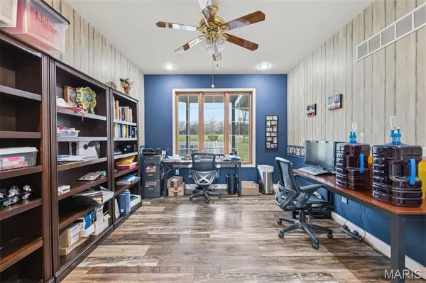 $900,000 | 3045 Cedar Falls Road, Bonne Terre, MO 63628