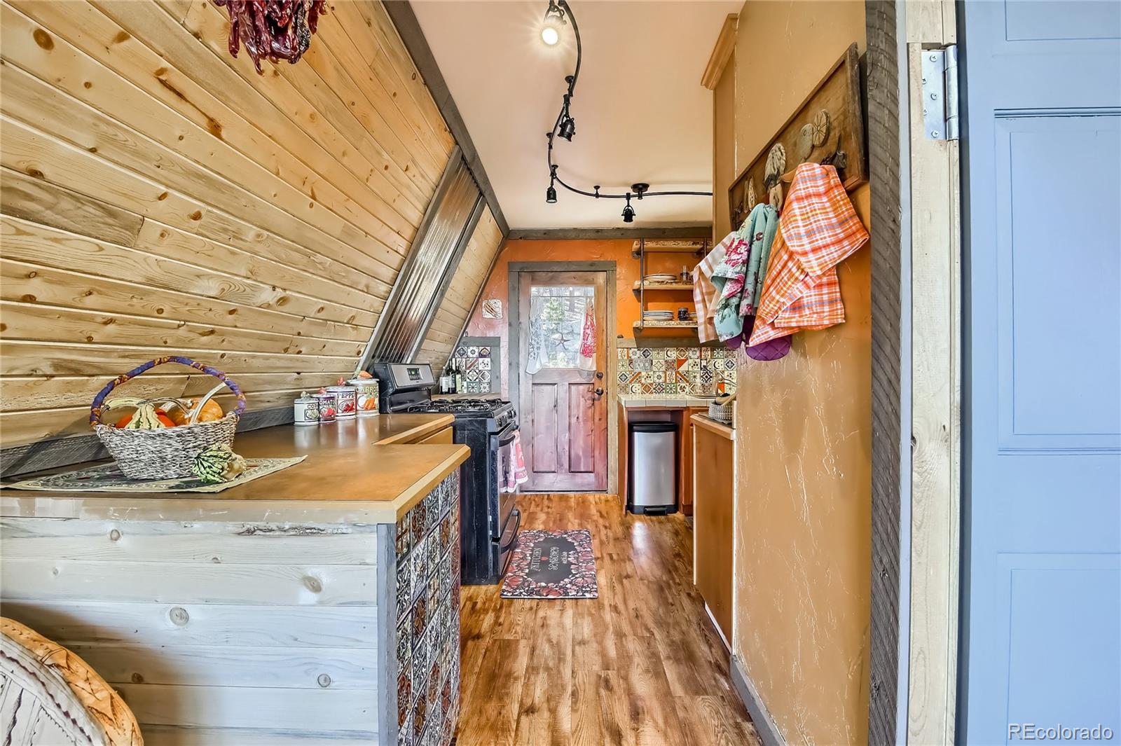 322 Brook Road Evergreen, CO 80439 - Photo 8 of 39 Gallery Image 8