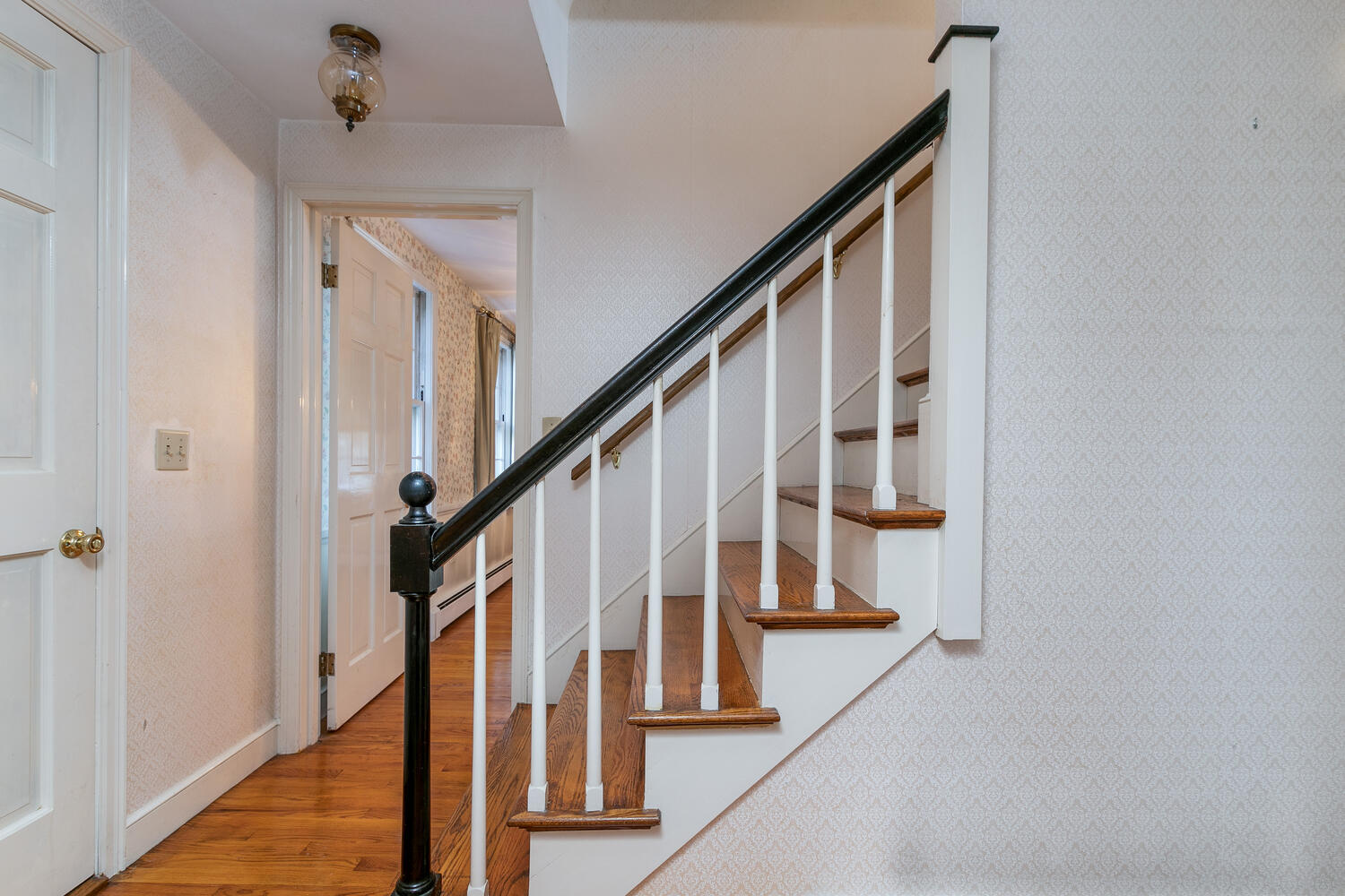 124 Oakhurst Road Cape Elizabeth, ME 04107 - Photo 16 of 32 124 Oakhurst Rd Cape Elizabeth-large-017