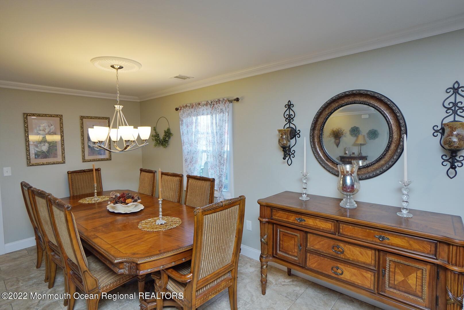 586 Lloyd Road Aberdeen, NJ 07747 - Photo 11 of 35 Dining Room