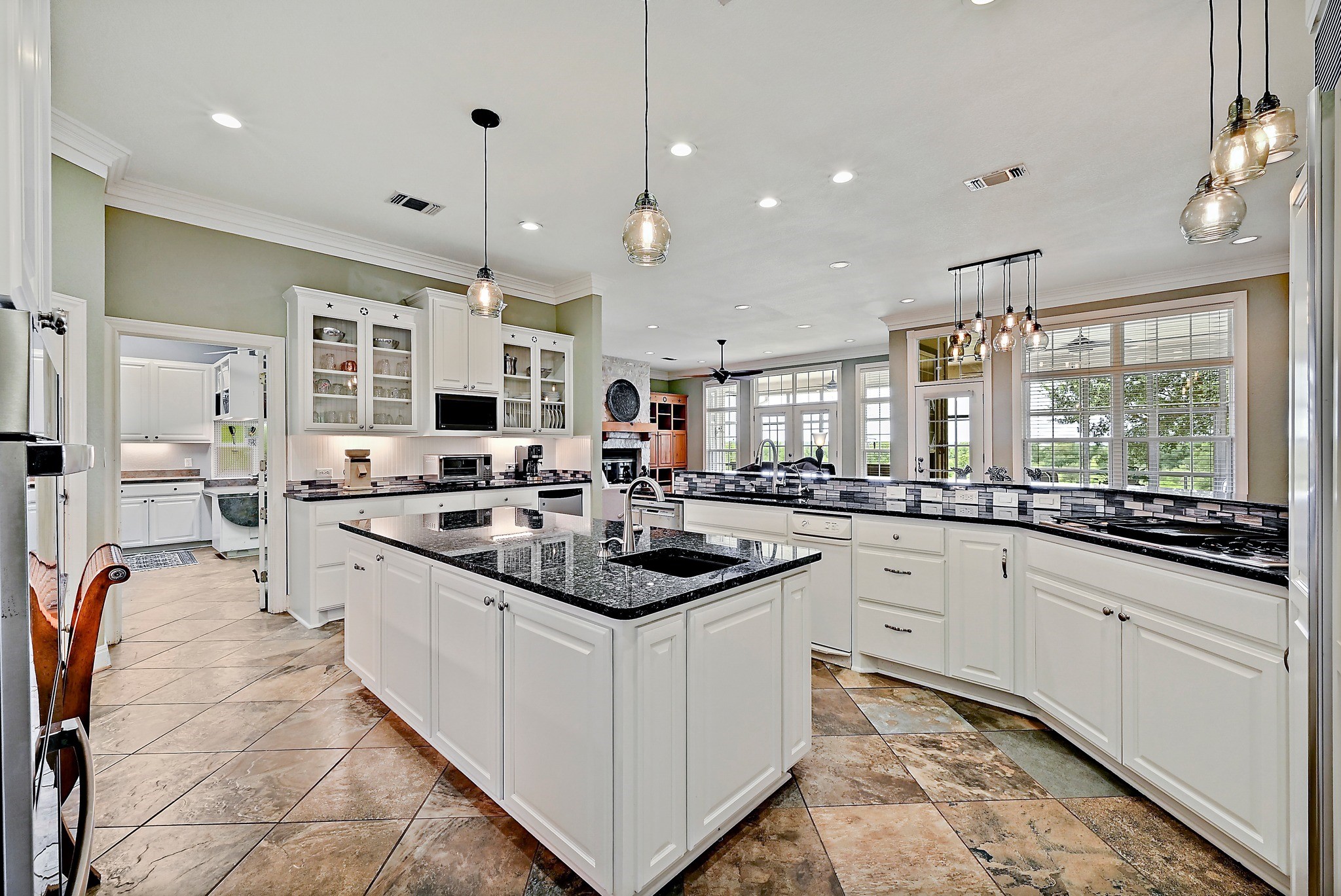 948 Upper Elgin River Road Elgin, TX 78621 - Photo 12 of 40