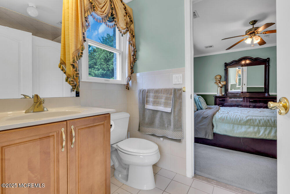 1721 Azure Drive Neptune, NJ 07753 - Photo 49 of 95 052_dsc03301_310