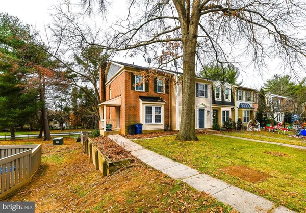 $2,450 | 20569 Strath Haven Drive, Montgomery Village, MD 20886