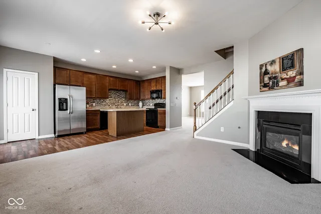 $299,900 | 6304 El Paso Street, Whitestown, IN 46075