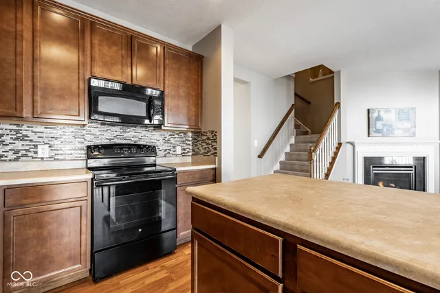 $299,900 | 6304 El Paso Street, Whitestown, IN 46075