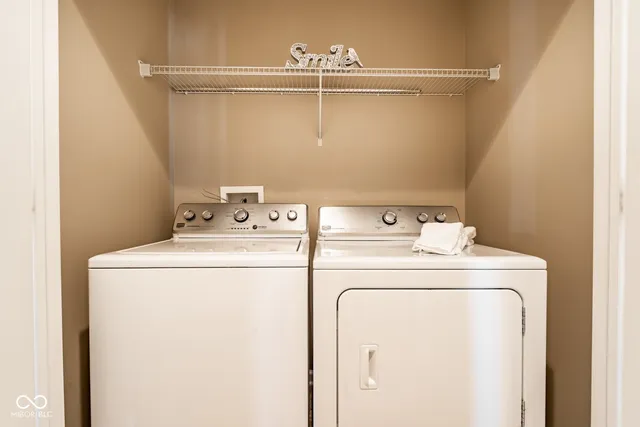 $299,900 | 6304 El Paso Street, Whitestown, IN 46075