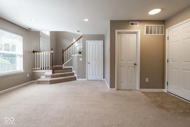 $299,900 | 6304 El Paso Street, Whitestown, IN 46075