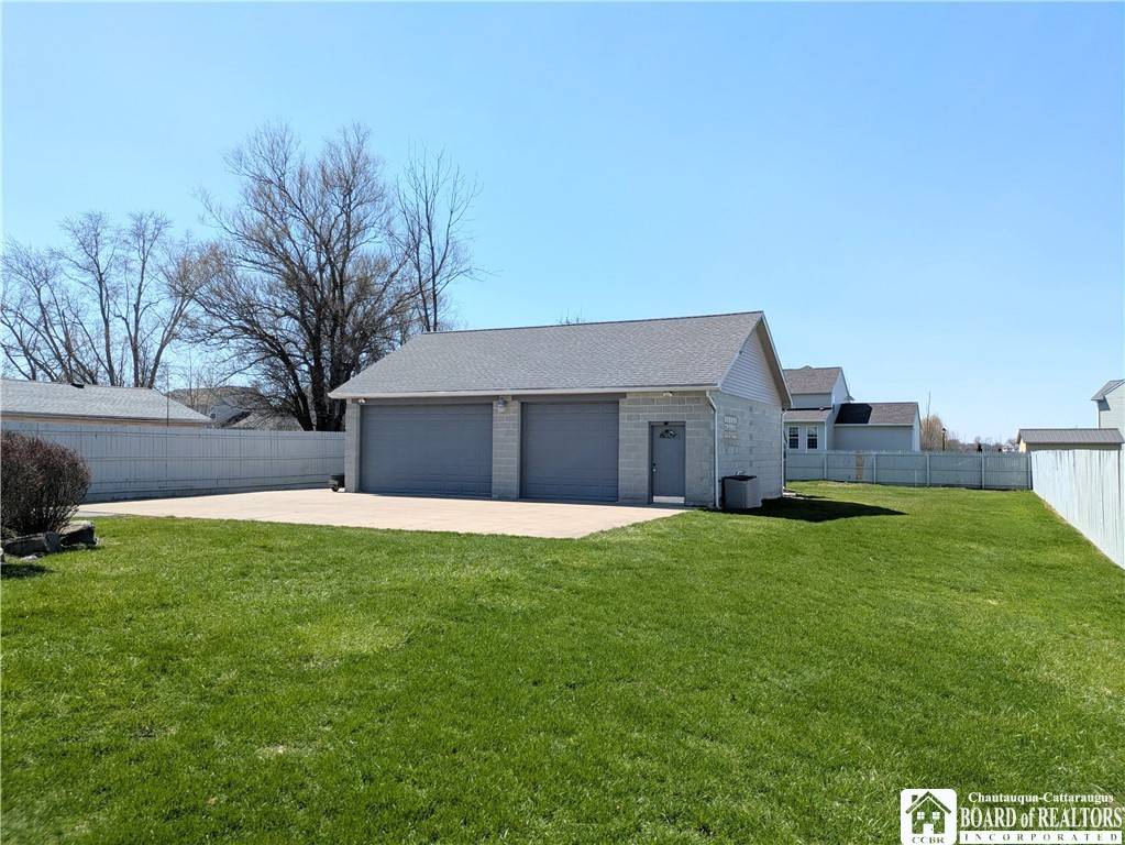 1030 East River Road Grand Island, NY 14072 - Photo 2 of 24