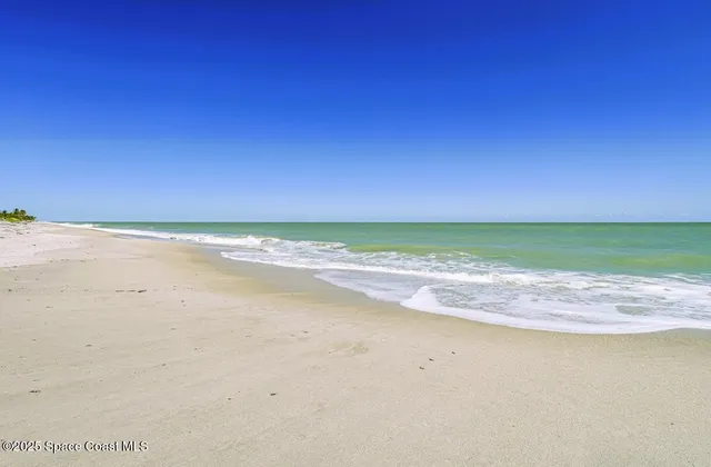 $2,500 | 1821 Mooringline Drive, Unit 1C, Vero Beach, FL 32963