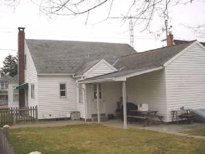 461 East Lawn Road Nazareth, PA 18064 - Photo 4 of 5 Gallery Image 4