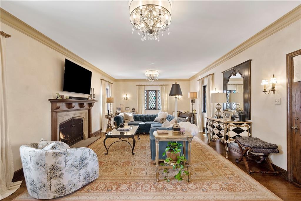 850 Osage Road Pittsburgh, PA 15243 - Photo 3 of 25