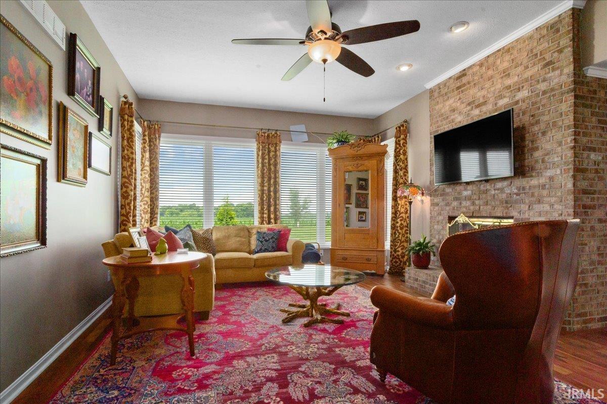 901 Mohawk Drive Fort Branch, IN 47648 - Photo 2 of 36