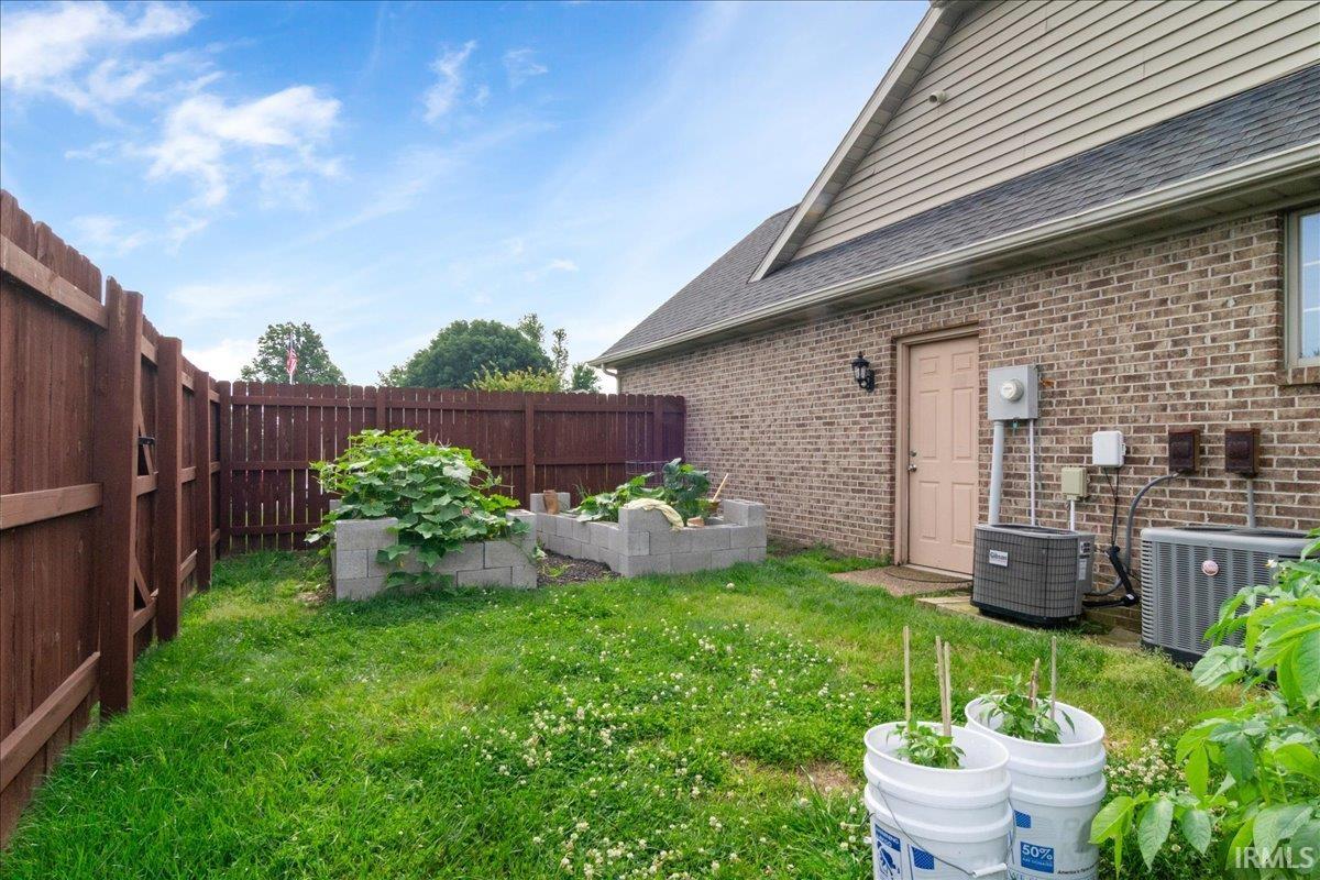 901 Mohawk Drive Fort Branch, IN 47648 - Photo 30 of 36