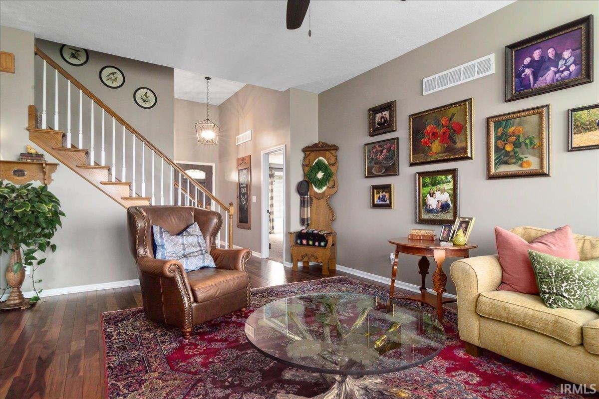 901 Mohawk Drive Fort Branch, IN 47648 - Photo 4 of 36