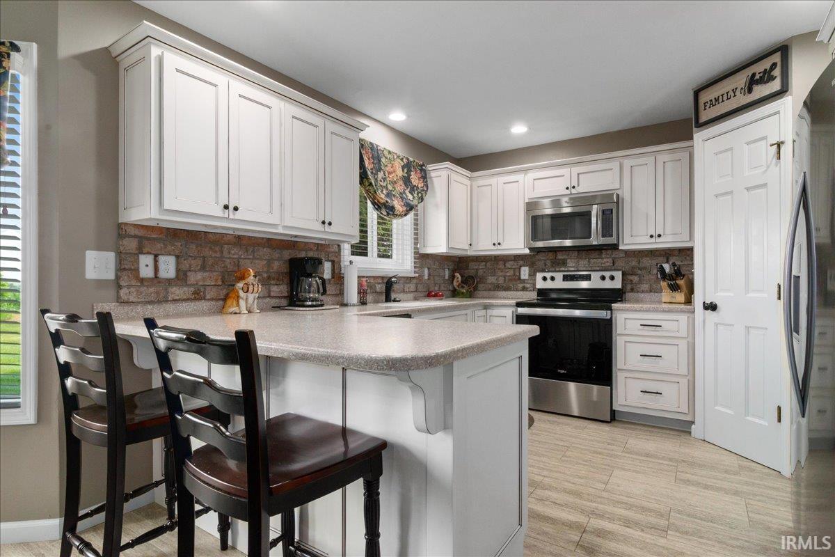 901 Mohawk Drive Fort Branch, IN 47648 - Photo 8 of 36