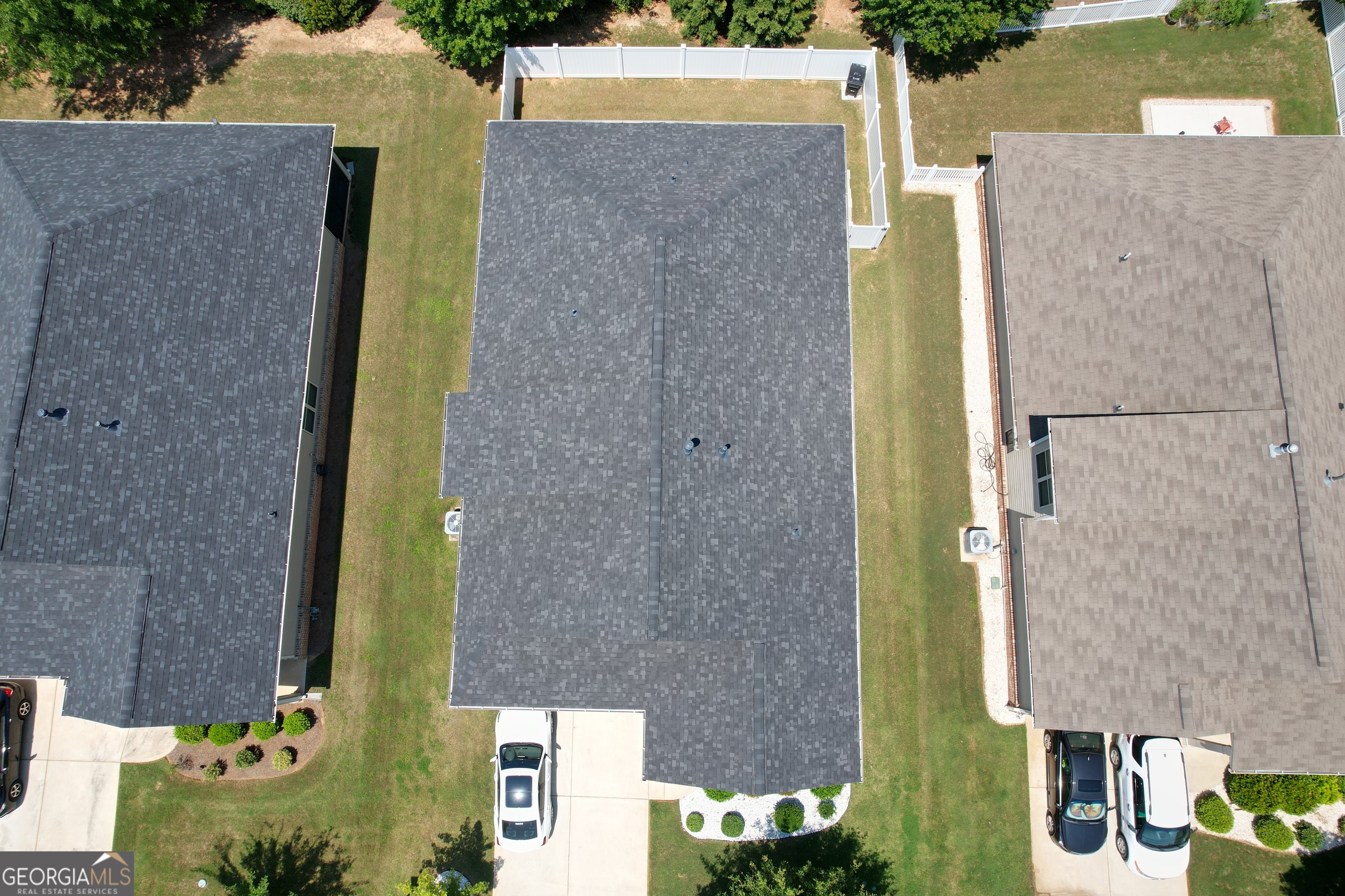565 Carleton Place Locust Grove, GA 30248 - Photo 15 of 40 aerial view of a house with a yard and plants