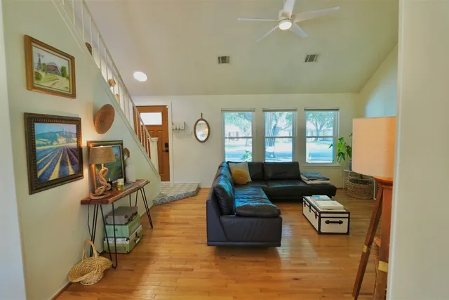 $415,000 | 2106 Bluebonnet Drive, Round Rock, TX 78664