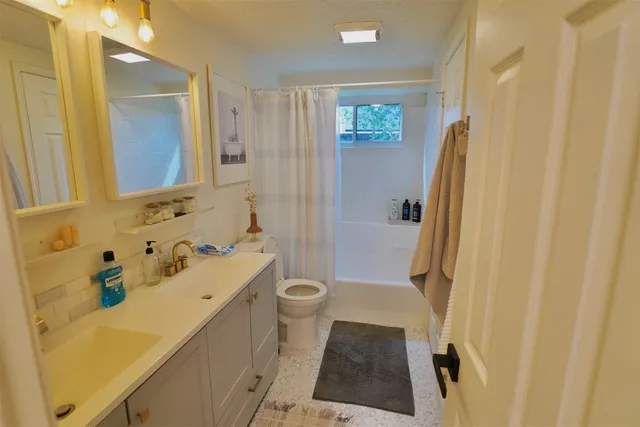 $415,000 | 2106 Bluebonnet Drive, Round Rock, TX 78664