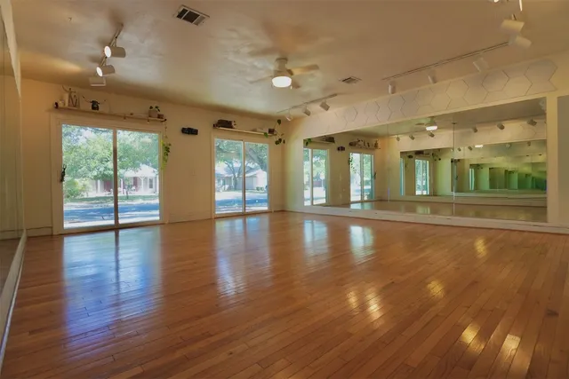 $415,000 | 2106 Bluebonnet Drive, Round Rock, TX 78664