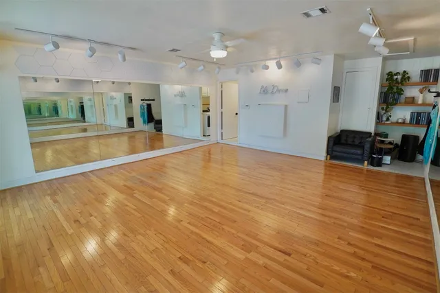 $415,000 | 2106 Bluebonnet Drive, Round Rock, TX 78664